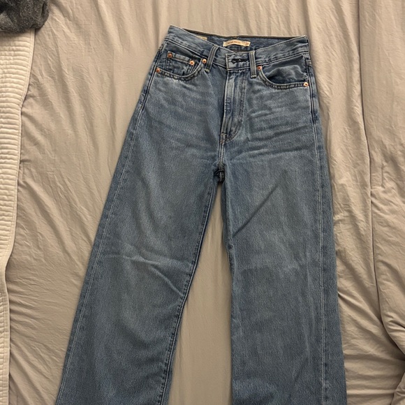 Levi's Denim - Levi's High-Rise Wide Leg Jeans - Light Blue Denim